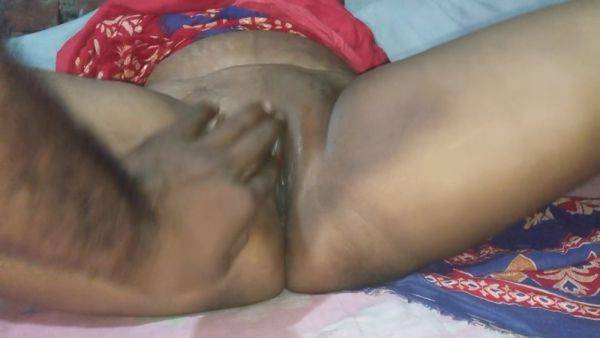 Hindi Sex In Hot Village Wife Fuck By Husbands Friend. She Is Squirt Many Time - desi-porntube.com on pornogates.com