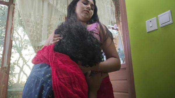 Valentine S Day In Vaishnavy Half Saree Hot Navel Lick Romance With Sharun Raj, Mallu Couple Hot Half Saree Removal Romance With Navel Lick Love - desi-porntube.com on pornogates.com