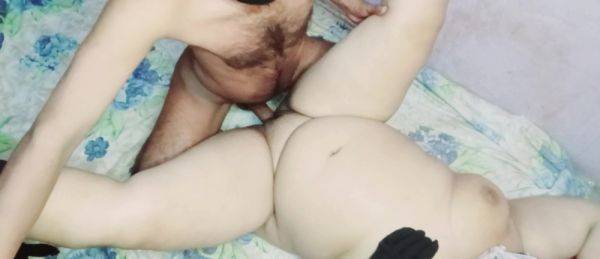 Devar Bhabhi And Pat A - Bund Vich Naa Paae Nahi Ki Kha Tey Phudi Marda Tu Lora Ve Wadha Hu Gaya - desi-porntube.com on pornogates.com