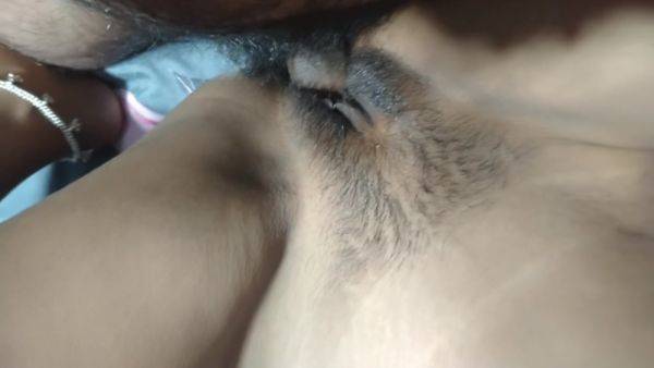 Holi Specel Desi Hot Saxy Malkin Ko Holi K Moke Pe Jb Sab Bahr Rang Khlne Gye To Nokr Ne Malkin Ki Choot Me Land Dal Dey - First Night - desi-porntube.com on pornogates.com