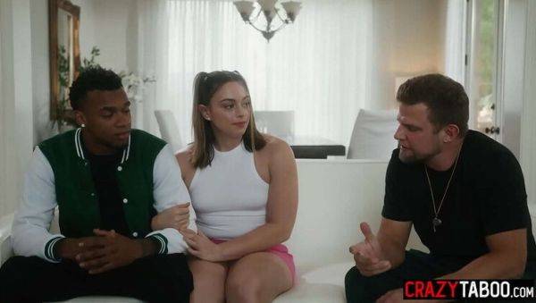 Sophia Burns Sucks Big Black Cock in Front of Boyfriend - veryfreeporn.com on pornogates.com