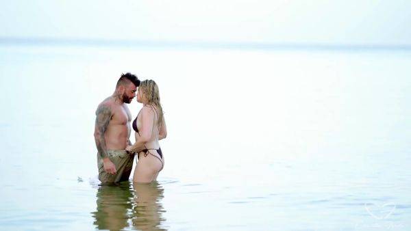 Fucked Hard In The Ocean With Charlie Forde - txxx.com on pornogates.com