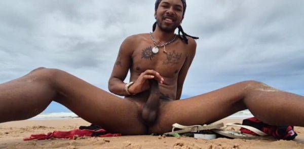 I did my first DP on the beach and I screamed with pleasure, so what, everyone is watching? I came nicely on two cocks!! - ah-me.com on pornogates.com