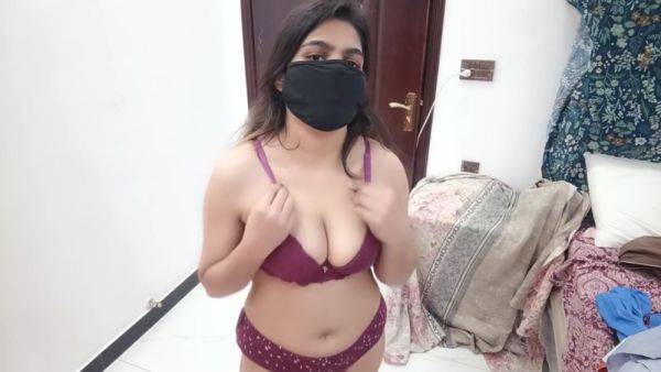 Incredible Porn Video Solo Great Only For You - Sobia Nasir - desi-porntube.com on pornogates.com