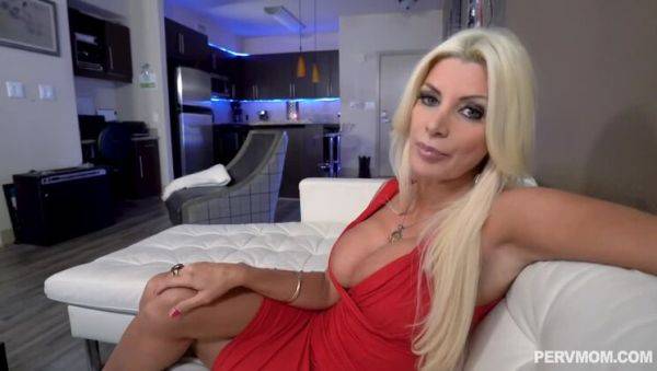 Brittany Andrews: A Unique MILF Porn Experience with Big Tits & Big Ass - xxxfiles.com on pornogates.com