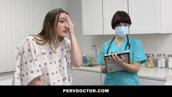 Everly Haze Needs Doctors Help With Back Pain - videomanysex.com on pornogates.com