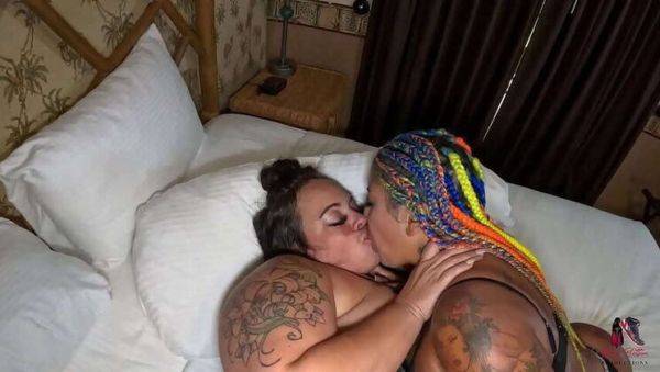 Your Dream Come True: Barbiie & Carissma Lesbian Encounter - veryfreeporn.com on pornogates.com